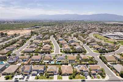 14268 Sunny Brook Lane, Jurupa, CA 92880 - Photo 38