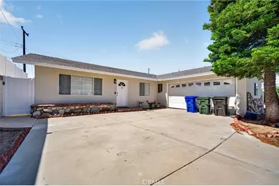 19820 Merryhill, Canyon Country, CA 91351 - Photo 2
