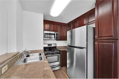 5535 Canoga #332, Woodland Hills, CA 91367 - Photo 4