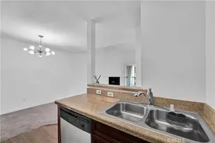 5535 Canoga, Woodland Hills, CA 91367 - Photo 6
