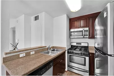 5535 Canoga #332, Woodland Hills, CA 91367 - Photo 6