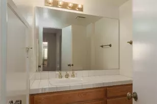 21930 Marylee St, Woodland Hills, CA 91367 - Photo 8