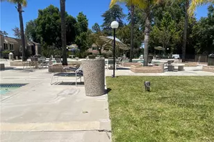 25735 Hogan Dr, Valencia, CA 91355 - Photo 24