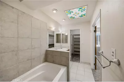 17943 Magnolia Boulevard #16, Encino, CA 91316 - Photo 28