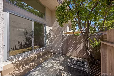 17943 Magnolia Boulevard #16, Encino, CA 91316 - Photo 12