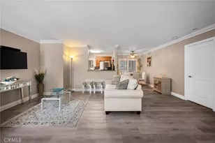 355 N Maple St, Burbank, CA 91505 - Photo 2