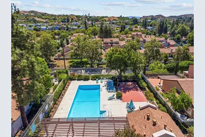 22935 Banyan #277, Saugus, CA 91390 - Photo 4
