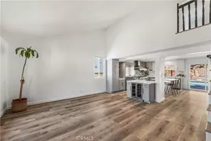 21929 Marjoram Ct, Saugus, CA 91350 - Photo 2