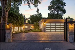 22125 Ave Morelos, Woodland Hills, CA 91364 - Photo 2