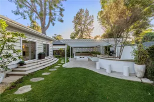22125 Ave Morelos, Woodland Hills, CA 91364 - Photo 48