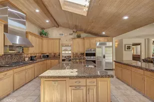 11901 Susan, Granada Hills, CA 91344 - Photo 14