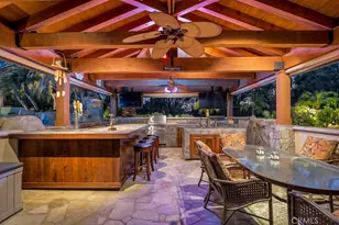 11901 Susan, Granada Hills, CA 91344 - Photo 42