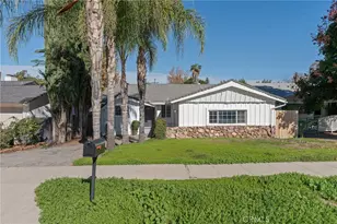 22727 Collins St, Woodland Hills, CA 91367 - Photo 28