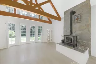 15601 Saddleback Rd, Canyon Country, CA 91387 - Photo 4