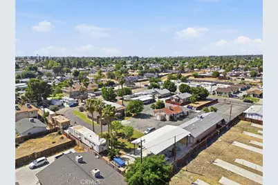 325 McCord Ave, Bakersfield, CA 93308 - Photo 8
