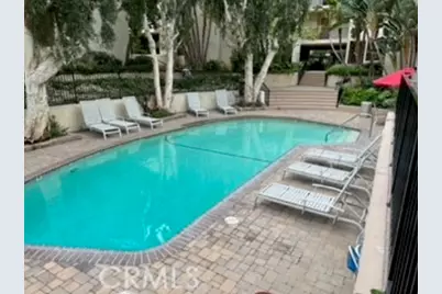 5325 Newcastle #330, Encino, CA 91316 - Photo 20