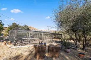 30325 N Brandywine Canyon, Canyon Country, CA 91351 - Photo 32