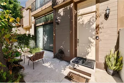 13925 Riverside Drive, Sherman Oaks, CA 91423 - Photo 4