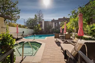 13925 Riverside Dr, Sherman Oaks, CA 91423 - Photo 16
