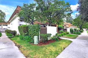 22210 James Alan Cir, Chatsworth, CA 91311 - Photo 2