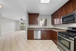 21346 Nandina, Newhall, CA 91321 - Photo 14
