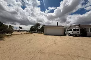 397 Joshua Hills Rd, Pinon Hills, CA 92372 - Photo 22
