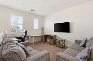 18153 Meridian, Canyon Country, CA 91350 - Photo 12