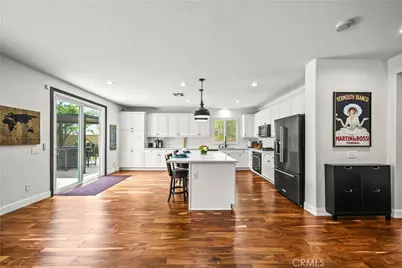 28502 Agajanian Drive, Saugus, CA 91390 - Photo 14