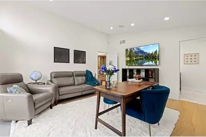 22263 Flanco, Woodland Hills, CA 91364 - Photo 58