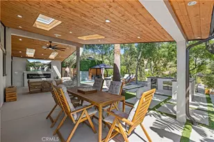 22263 Flanco, Woodland Hills, CA 91364 - Photo 10