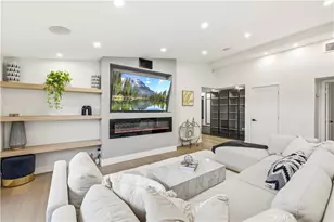 22263 Flanco, Woodland Hills, CA 91364 - Photo 24
