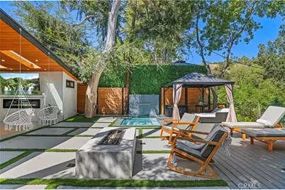 22263 Flanco, Woodland Hills, CA 91364 - Photo 12
