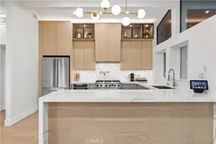 22263 Flanco, Woodland Hills, CA 91364 - Photo 32