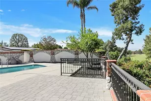 16417 Knollwood Dr, Granada Hills, CA 91344 - Photo 52