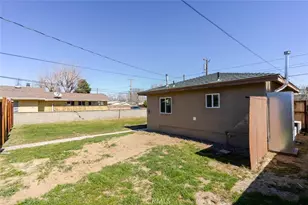 44632 Fern Ave, Lancaster, CA 93534 - Photo 32