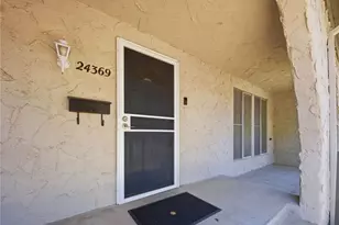 24369 La Glorita, Newhall, CA 91321 - Photo 2