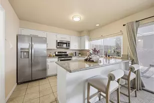 24369 La Glorita, Newhall, CA 91321 - Photo 10