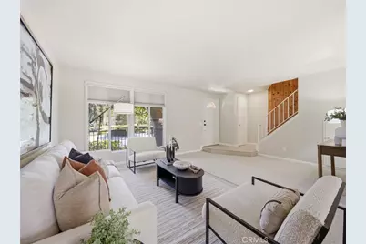 24369 La Glorita, Newhall, CA 91321 - Photo 4