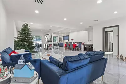 2240 N Parish, Burbank, CA 91504 - Photo 10