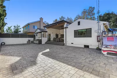 2240 N Parish, Burbank, CA 91504 - Photo 40