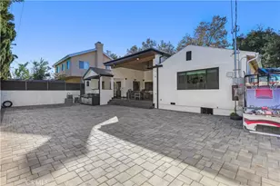 2240 N Parish, Burbank, CA 91504 - Photo 40