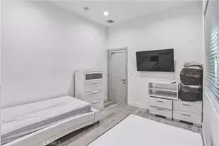 6620 Bellaire, Los Angeles, CA 91606 - Photo 28