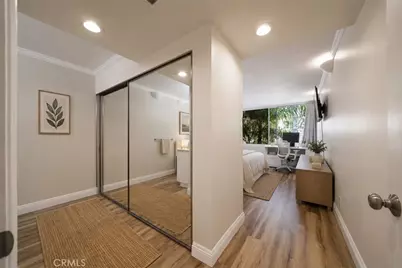 600 W 9th Street #305, Los Angeles, CA 90015 - Photo 8