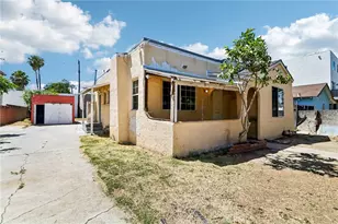 7315 Woodley, Van Nuys, CA 91406 - Photo 2