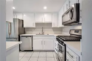 6323 Reseda Blvd, Tarzana, CA 91335 - Photo 4