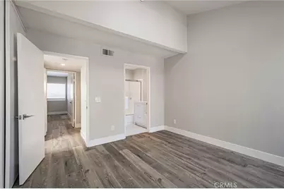 6323 Reseda Boulevard #2, Tarzana, CA 91335 - Photo 14