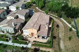 23723 Maple Leaf Ct, Valencia, CA 91354 - Photo 2