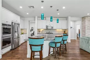 22462 Plantation Ct, Saugus, CA 91350 - Photo 12
