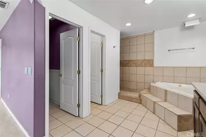 8780 Holly, California City, CA 93505 - Photo 32