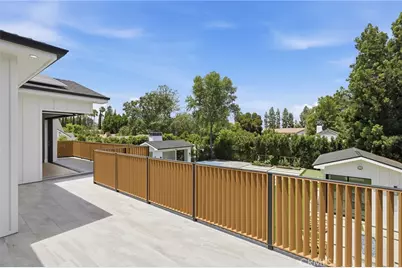 17319 Magnolia Boulevard, Encino, CA 91316 - Photo 26